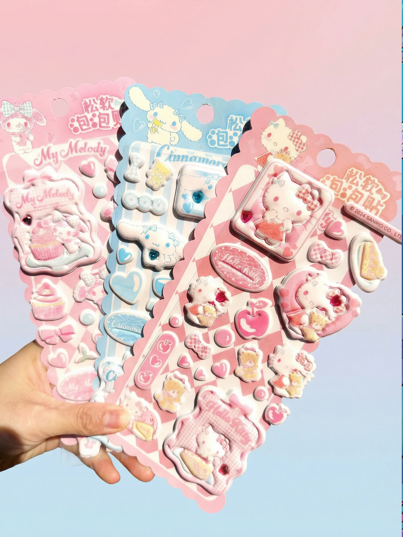 Sanrio 3D embossed stickers designed specifically for girls and children, gem crystal diamond phone case decoration stickers
Sanrio 3D embossed stickers designed specifically for girls and children, gem crystal diamond phone case decoration stickers