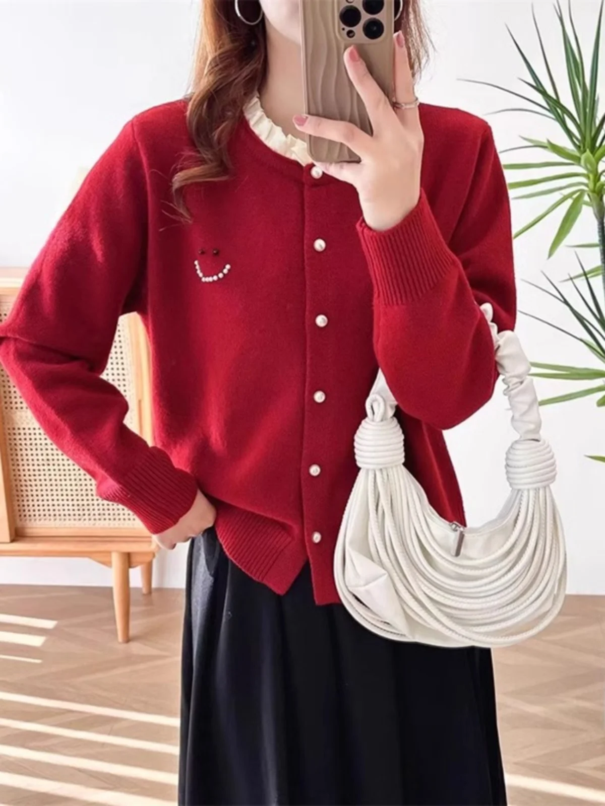 Модный вязаный кардиган, женский осенне-зимний трикотаж с морским жемчугом и звуковым эффектом, верхняя одежда, корейский длинный...
Модный вязаный кардиган, женский осенне-зимний трикотаж с морским жемчугом и звуковым эффектом, верхняя одежда, корейский длинный...