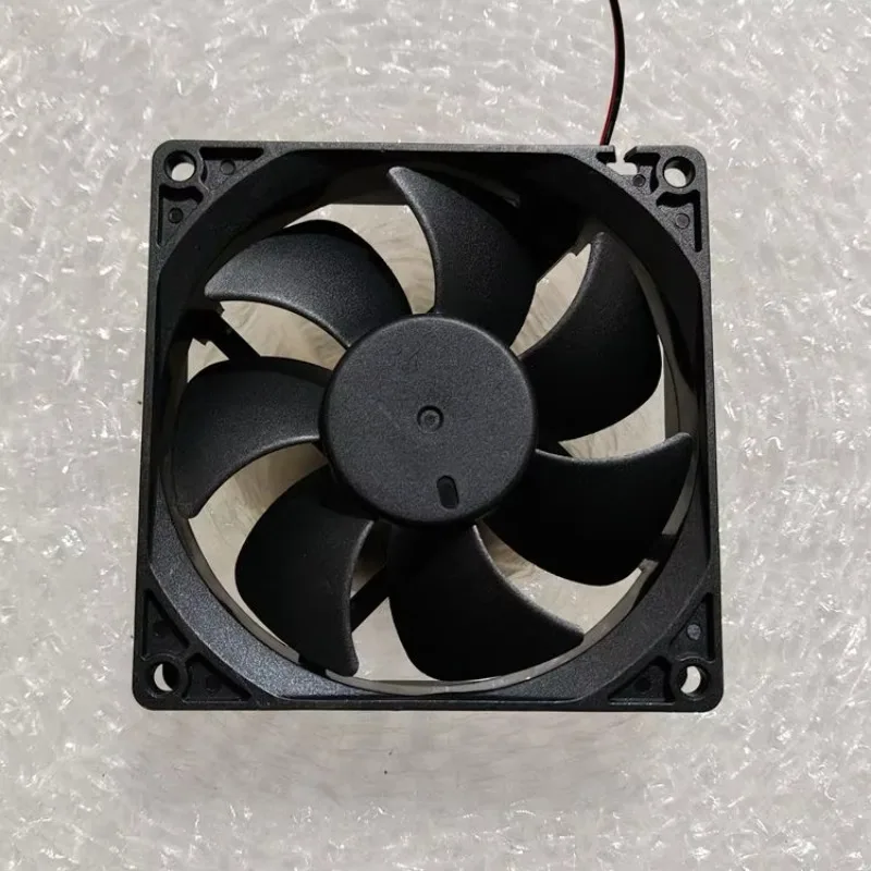 ADDA AD0924HB-A70GL DC 24V 0.15A 92x92x25mm 2-Wire Server Cooling Fan
ADDA AD0924HB-A70GL DC 24V 0.15A 92x92x25mm 2-Wire Server Cooling Fan