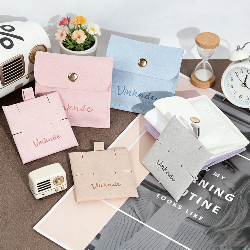20/50/100Set Personalized Logo Microfiber Velvet Jewelry Snap Bag With 6x6cm Card Wedding Favors Earrings Gift Packaging Pouches
20/50/100Set Personalized Logo Microfiber Velvet Jewelry Snap Bag With 6x6cm Card Wedding Favors Earrings Gift Packaging Pouches