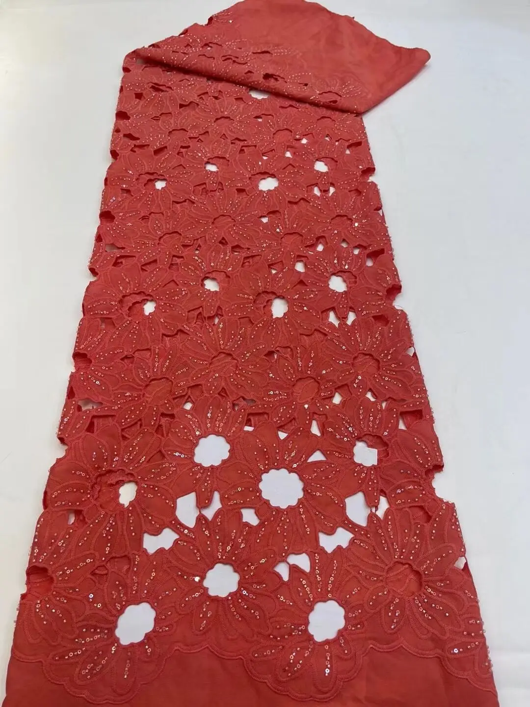 African Net Lace Sequin Fabric Luxury L-1308604 Beaded Embroidery Tulle Lace Fabrics For Nigeria Wedding Dress Material Sewing
African Net Lace Sequin Fabric Luxury L-1308604 Beaded Embroidery Tulle Lace Fabrics For Nigeria Wedding Dress Material Sewing