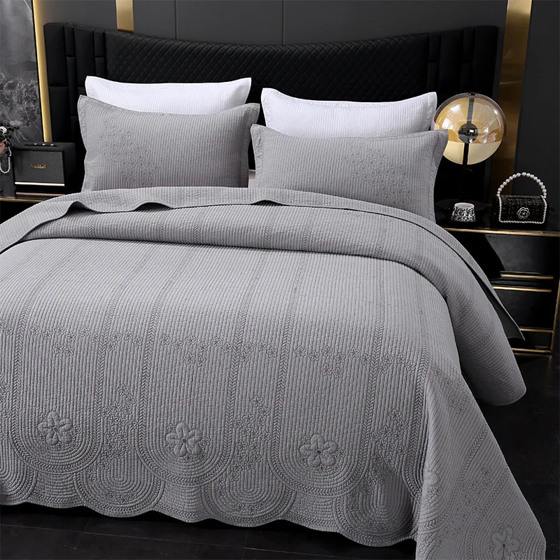 3 Pieces Solid Color Embroidered Quilted Quilt Set, Washable Bedspread Coverlet, Simple Style Thin Blanket All Season for Bed
3 Pieces Solid Color Embroidered Quilted Quilt Set, Washable Bedspread Coverlet, Simple Style Thin Blanket All Season for Bed