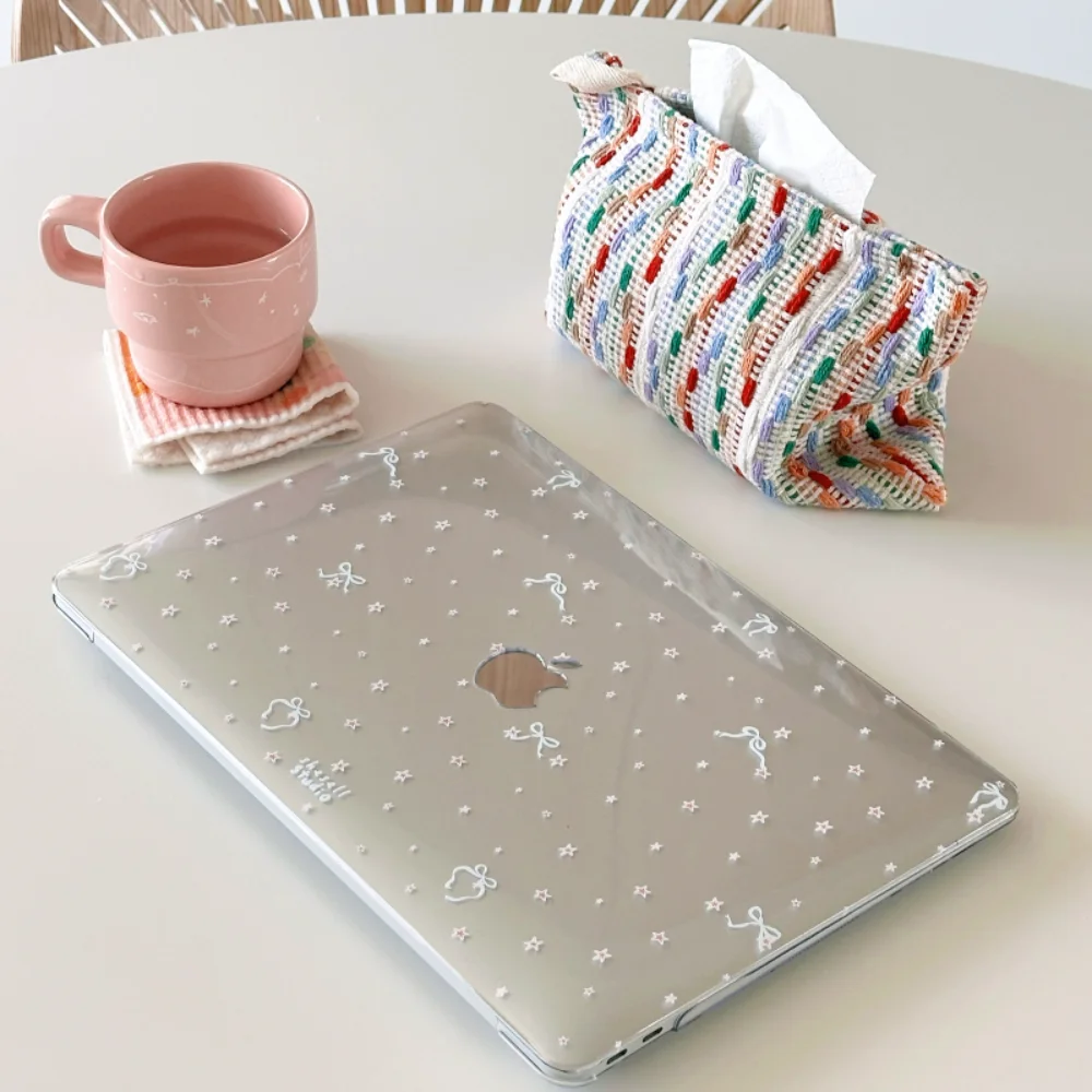 Korean Flower Bow Crystal Laptop Cover For Macbook Air 13 15in NEO M5 M4 A3240 A3113 A3241 A2941 A2337 Pro 14 16 M3 M2 M1 A2338
Korean Flower Bow Crystal Laptop Cover For Macbook Air 13 15in NEO M5 M4 A3240 A3113 A3241 A2941 A2337 Pro 14 16 M3 M2 M1 A2338