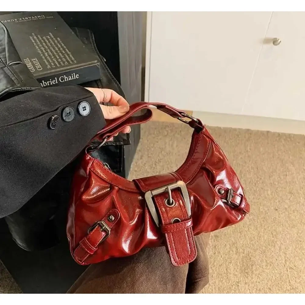 Y2K women's bag new retro popular old bag American wasteland wind commuter travel locomotive bag shoulder bag fashion pleated
Y2K women's bag new retro popular old bag American wasteland wind commuter travel locomotive bag shoulder bag fashion pleated