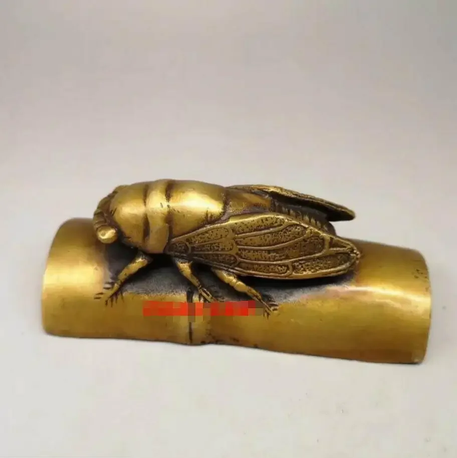 Copper Satue Pure yellow Kaiguang Fengshui antique ornament antique sundry cicada study retro nostalgia
Copper Satue Pure yellow Kaiguang Fengshui antique ornament antique sundry cicada study retro nostalgia