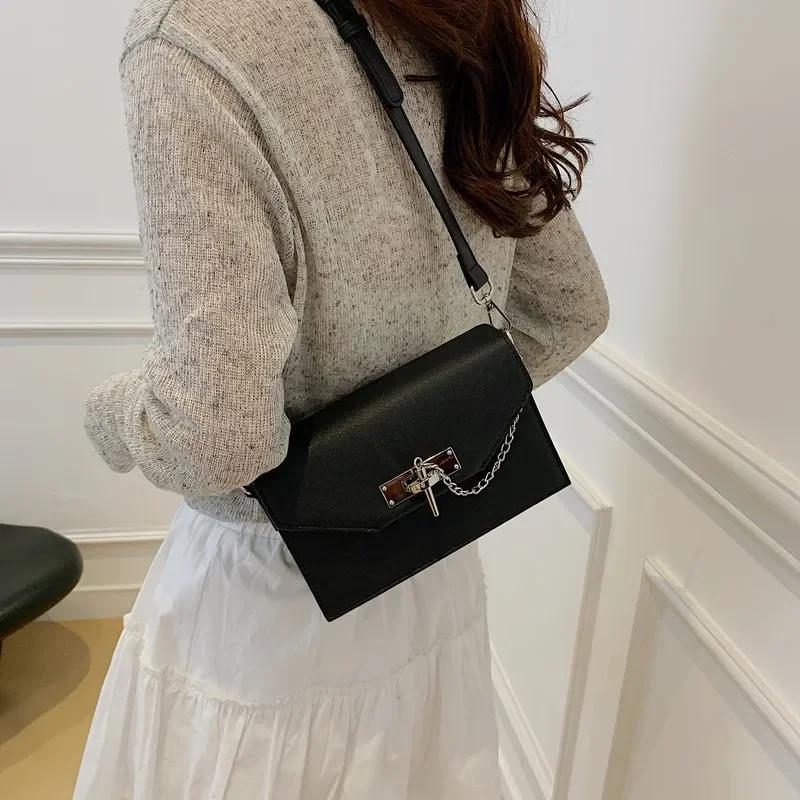 Vintage Luxury Diaper Bag For Women Designer Crossbody Bag Elegant Leather Handbag Minimalist Chic Large Capacity Tote
Vintage Luxury Diaper Bag For Women Designer Crossbody Bag Elegant Leather Handbag Minimalist Chic Large Capacity Tote