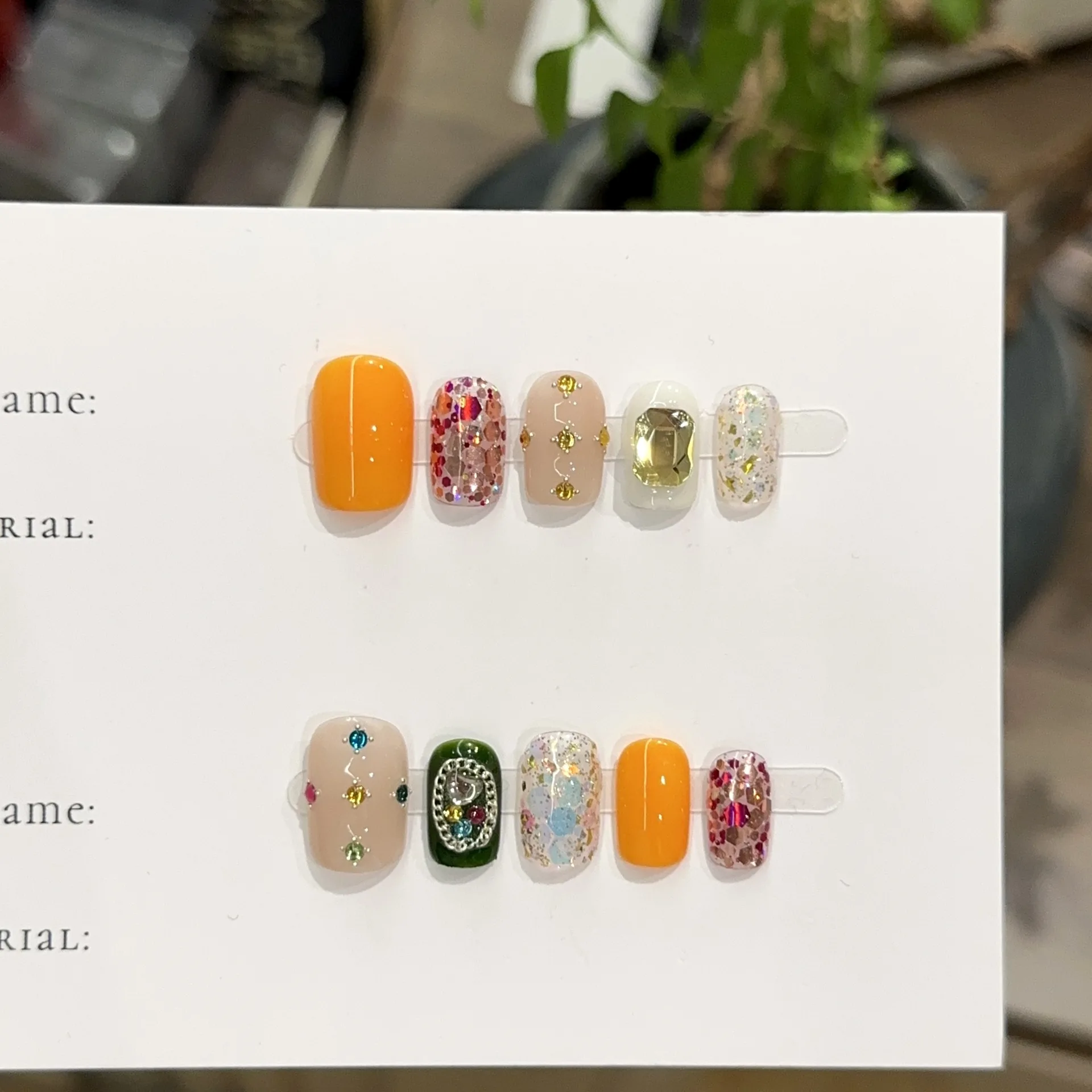 10 Pcs Short Square Wearable Nails Colorful Rhinestone Glitter Style Handmade Fake Nails for Women Daily Reusable Manicure
10 Pcs Short Square Wearable Nails Colorful Rhinestone Glitter Style Handmade Fake Nails for Women Daily Reusable Manicure