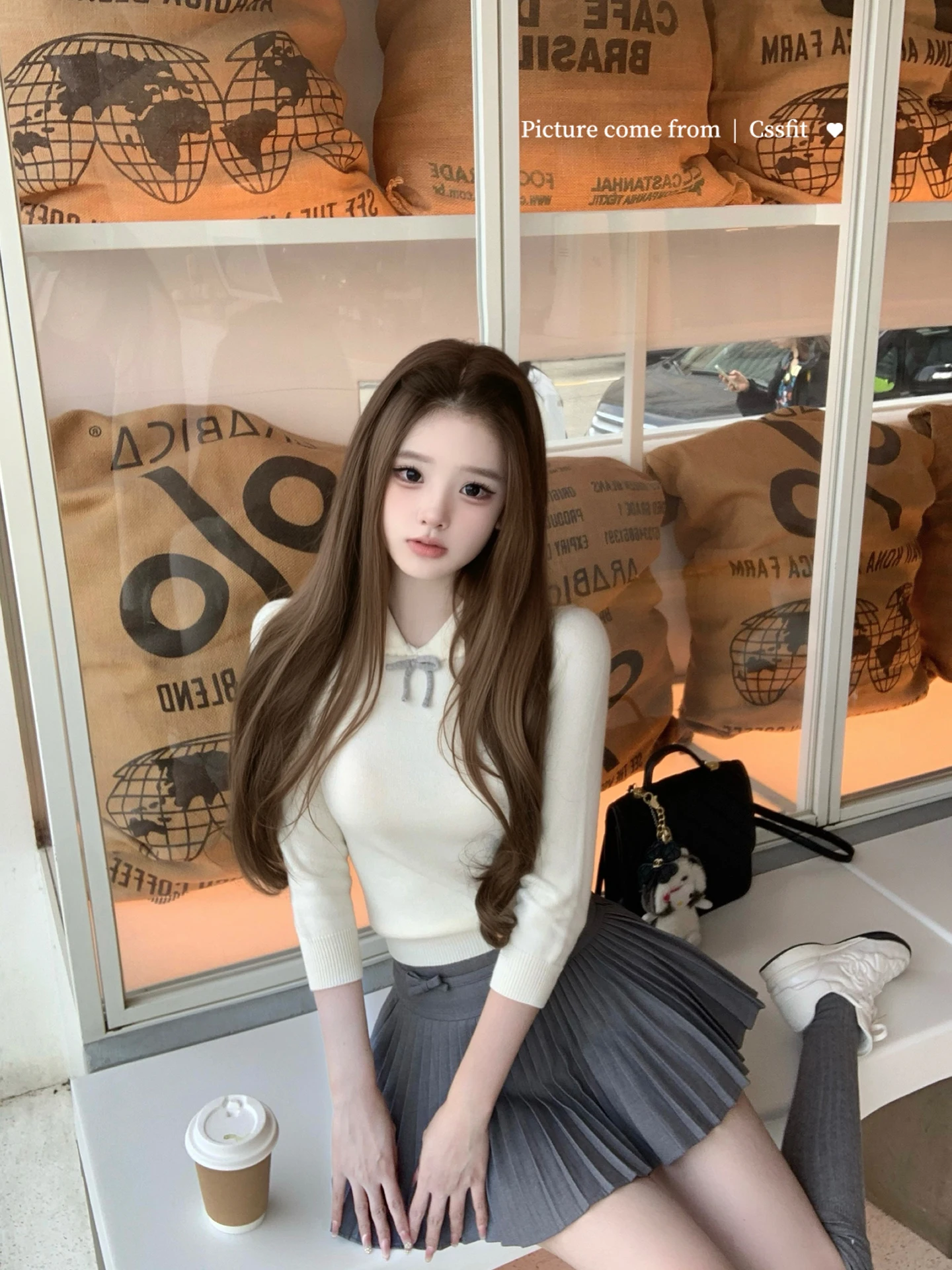 Peterpan Collar Knot Color Block Wool Knitted Sweater Women's Slim Fit Seven Quarter Sleeve Knitwear Spring Season
Peterpan Collar Knot Color Block Wool Knitted Sweater Women's Slim Fit Seven Quarter Sleeve Knitwear Spring Season
