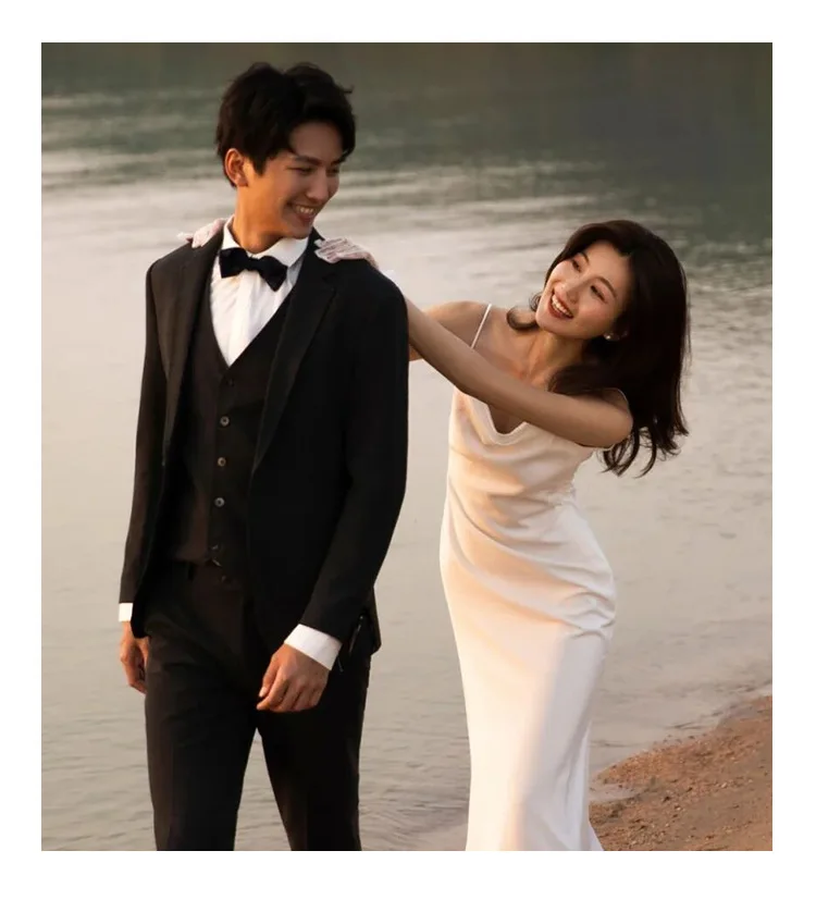 Sexy Backless Light Wedding Dress New Korean Suspender Satin Exterior Shooting Dress Temperament Simple Slim Dress Wedding Gown
Sexy Backless Light Wedding Dress New Korean Suspender Satin Exterior Shooting Dress Temperament Simple Slim Dress Wedding Gown