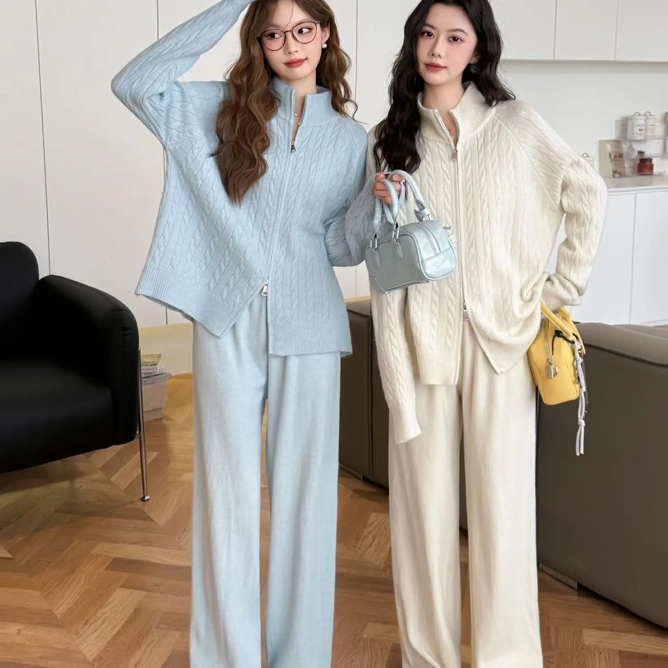 Women Two-Piece Set Autumn Winter Outfit Knit Cardigan Wide-Leg Pants High-Waist Stand-Up Collar Double-Zip Coat Warm Sweater
Women Two-Piece Set Autumn Winter Outfit Knit Cardigan Wide-Leg Pants High-Waist Stand-Up Collar Double-Zip Coat Warm Sweater