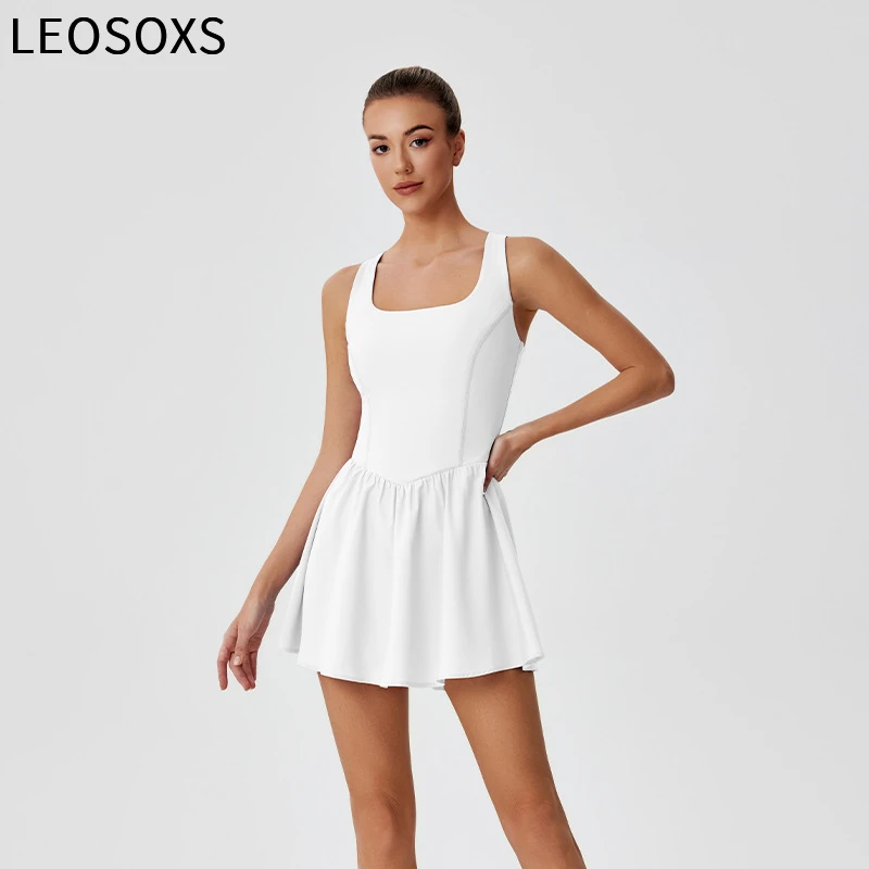 LEOSOXS Sleeveless Waist-Cinching Slimming Dress for Women, Lightweight and Breathable Tennis Dress with Patchwork Material
LEOSOXS Sleeveless Waist-Cinching Slimming Dress for Women, Lightweight and Breathable Tennis Dress with Patchwork Material