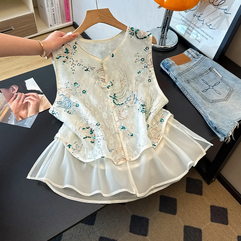 Korean Style Ins White Lace Sleeveless Women's Vest Summer Button Embroidery Sequin Lace Trim High-End Feeling Jacket
Korean Style Ins White Lace Sleeveless Women's Vest Summer Button Embroidery Sequin Lace Trim High-End Feeling Jacket