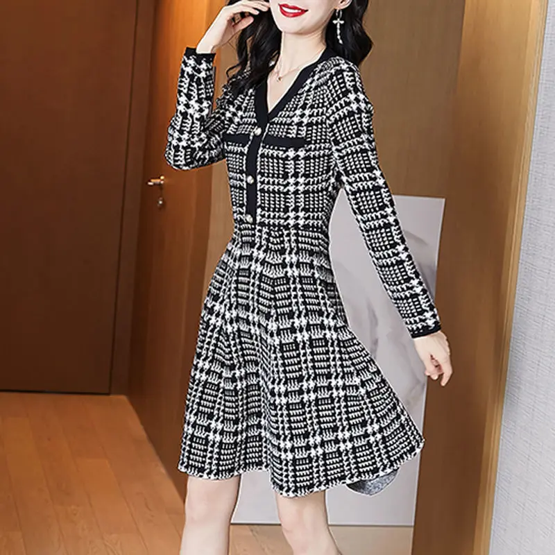 Pullover Sweater Female Autumn 2023 Little Fragrant Women French Long Sleeve Casual V-Neck Long Sleeve Knitted Plaid Sweater
Pullover Sweater Female Autumn 2023 Little Fragrant Women French Long Sleeve Casual V-Neck Long Sleeve Knitted Plaid Sweater