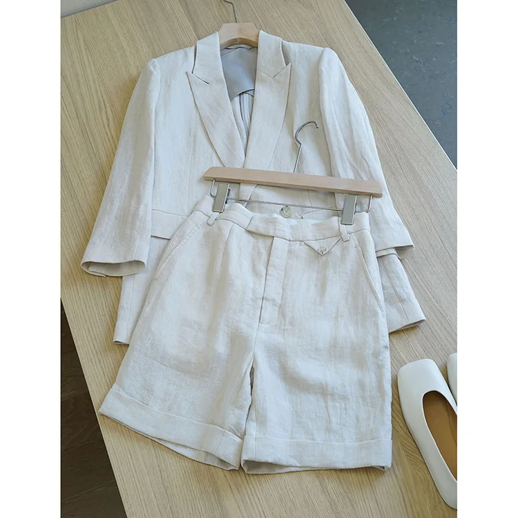 Ladies' Linen Two-piece Set, Suit Jacket + High-waisted Shorts Set for Daily Commuting Office Wear
Ladies' Linen Two-piece Set, Suit Jacket + High-waisted Shorts Set for Daily Commuting Office Wear