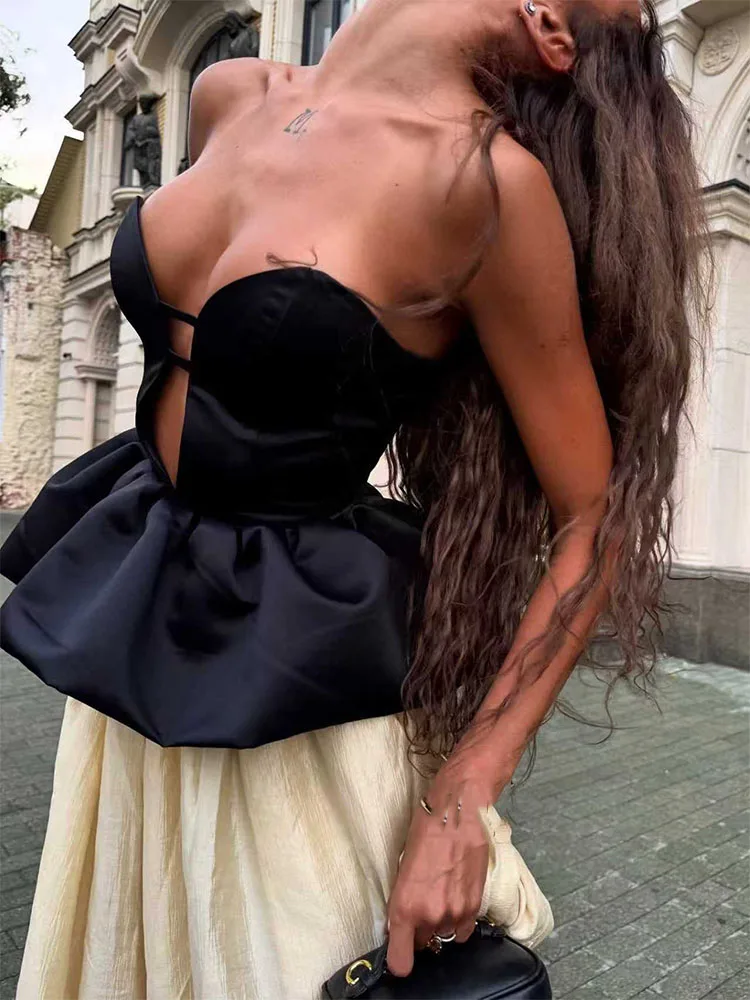 2026 New Summer V-neck Strapless Top Set Slim Fit Sexy Elegant Temperament Women's Evening Dress Loose Pants
2026 New Summer V-neck Strapless Top Set Slim Fit Sexy Elegant Temperament Women's Evening Dress Loose Pants