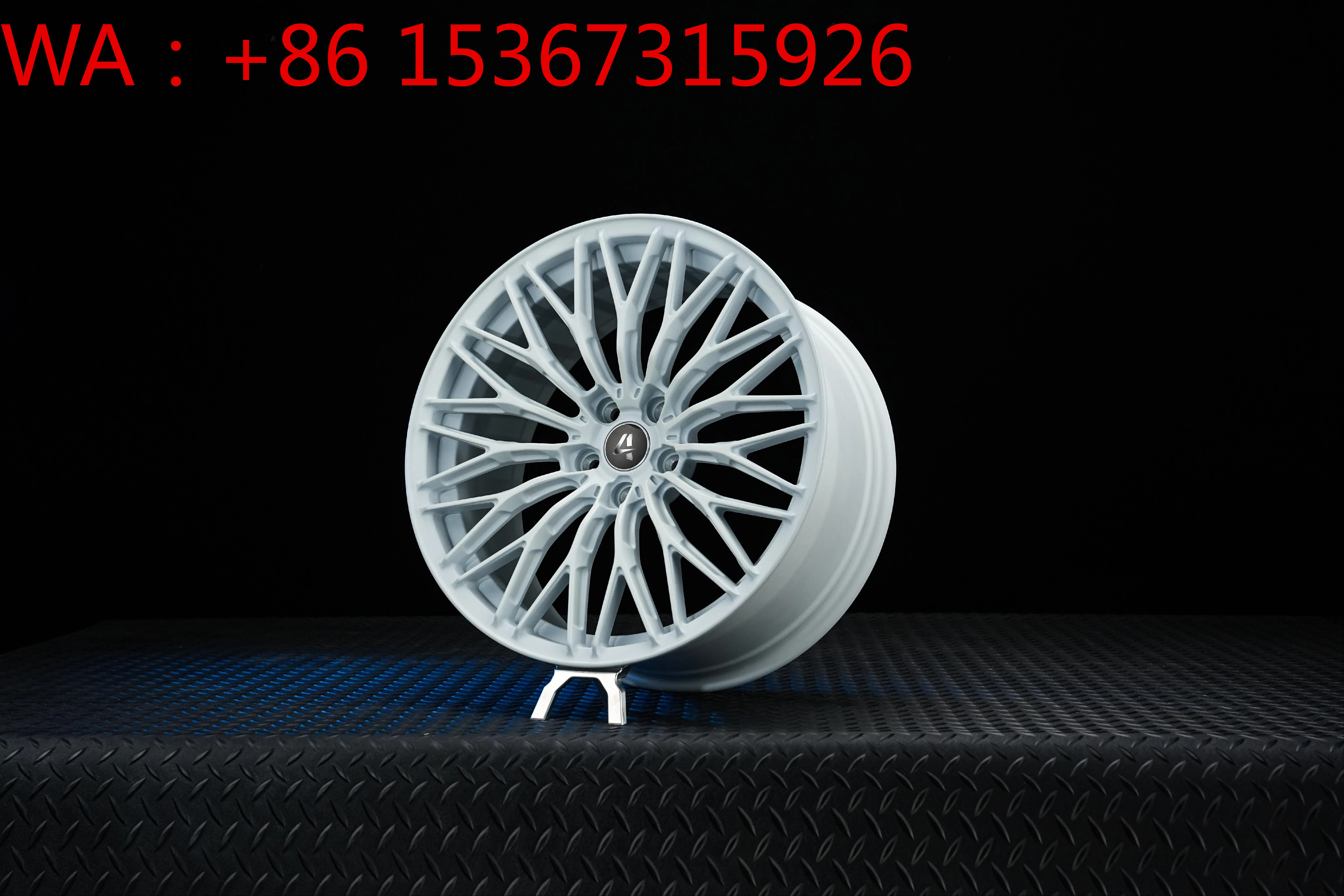 6x139.7 4x4 17-21 Inch Chrome Finish Forged Aluminum Alloy Wheels Custom Size High Strength Off-Road Rims
6x139.7 4x4 17-21 Inch Chrome Finish Forged Aluminum Alloy Wheels Custom Size High Strength Off-Road Rims