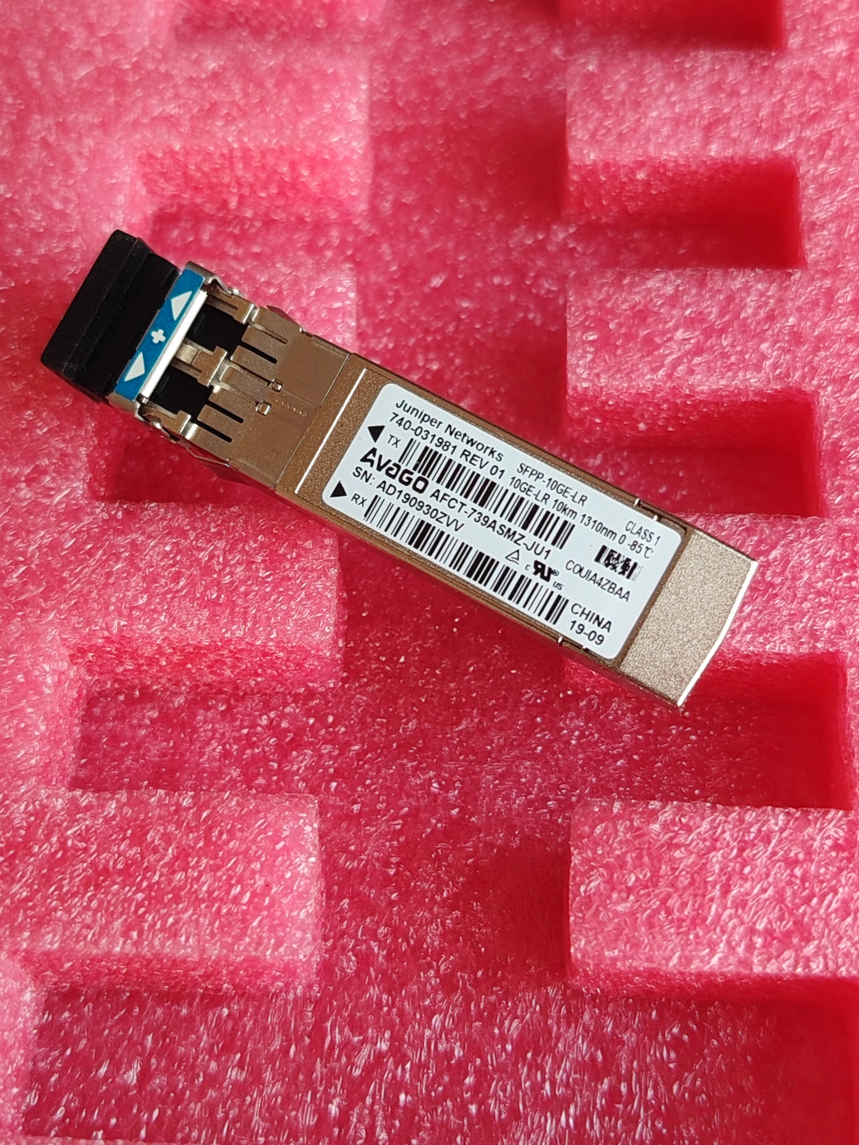 Juniper 10g SFP Single mode/740-031981/AFCT-739ASMZ-JU1/SFPP-10GE-LR/1310NM 10km fiber switch/10G fiber module adapter
Juniper 10g SFP Single mode/740-031981/AFCT-739ASMZ-JU1/SFPP-10GE-LR/1310NM 10km fiber switch/10G fiber module adapter