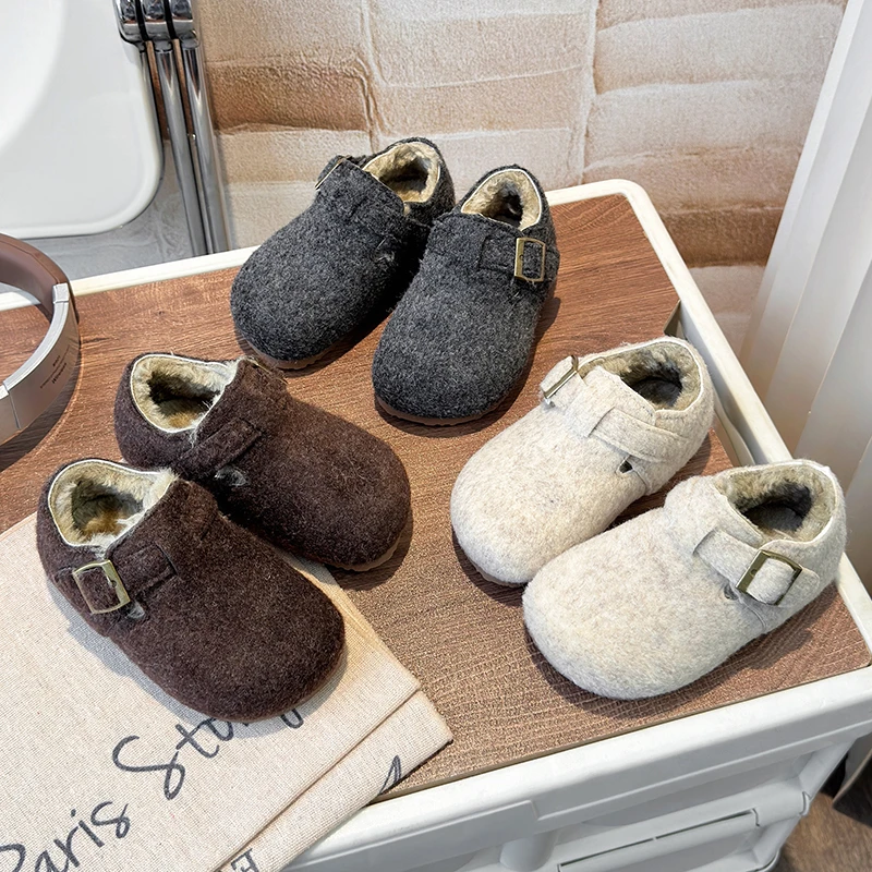 Новинка 2023 года, детская зимняя обувь на плоской подошве, модная детская повседневная обувь из флиса с хлопковой подкладкой, теплая нейтральная обувь с круглым носком
Новинка 2023 года, детская зимняя обувь на плоской подошве, модная детская повседневная обувь из флиса с хлопковой подкладкой, теплая нейтральная обувь с круглым носком