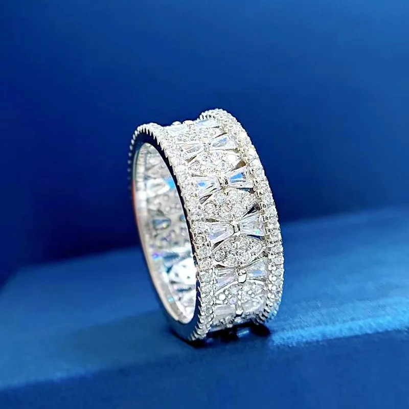 2022 new 925 silver row diamond ring female full diamond ladder square ring micro-set cross-border
2022 new 925 silver row diamond ring female full diamond ladder square ring micro-set cross-border