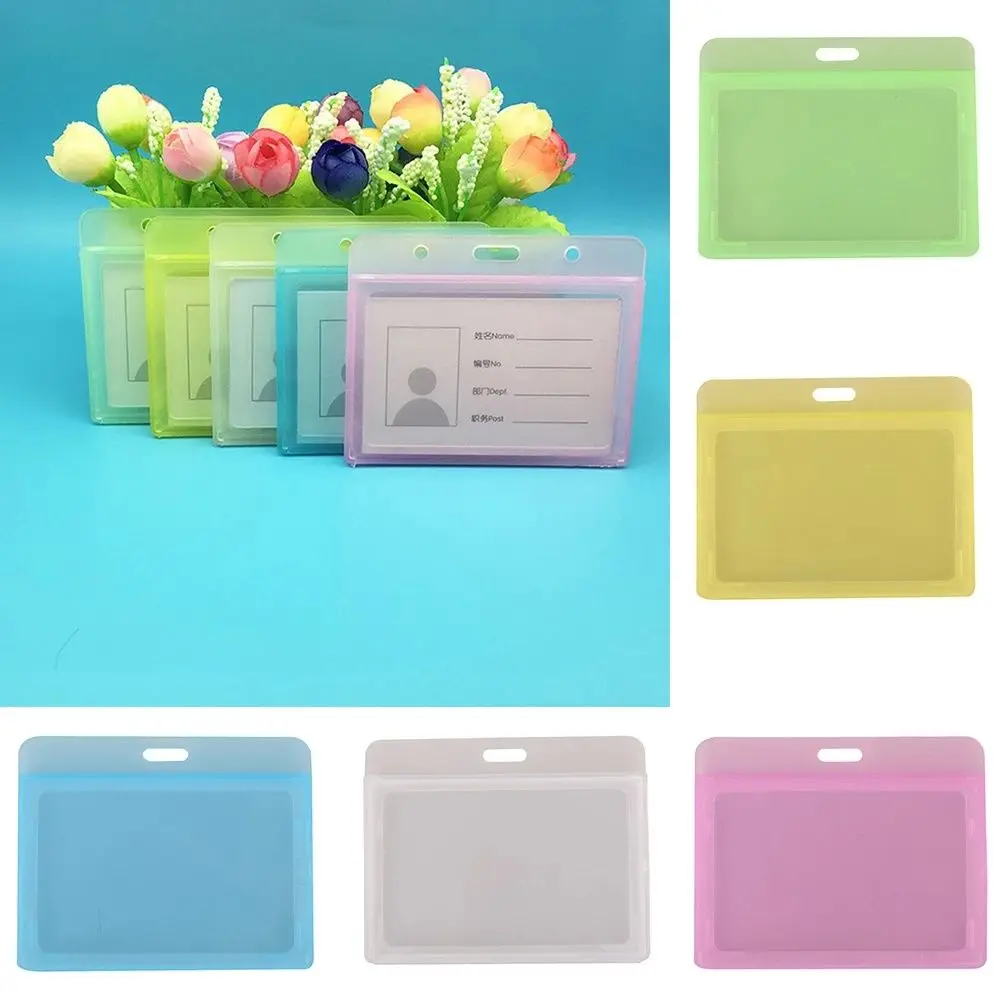 Горизонтальный пластиковый чехол для карт офисного сотрудника, прозрачный держатель для банковских карт, держатель для бейджа, чехол для именной карты, держатель для удостоверения личности
Горизонтальный пластиковый чехол для карт офисного сотрудника, прозрачный держатель для банковских карт, держатель для бейджа, чехол для именной карты, держатель для удостоверения личности