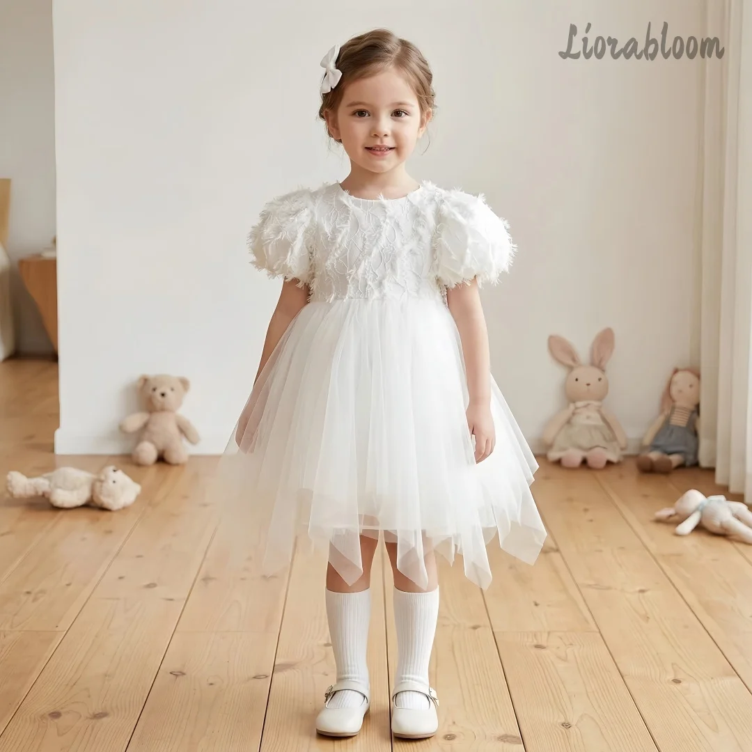 Girls' White Embroidered Formal Dress Tulle Flower Girl Gown Feather Trimmed Fluffy Party Dress Wedding Attire
Girls' White Embroidered Formal Dress Tulle Flower Girl Gown Feather Trimmed Fluffy Party Dress Wedding Attire
