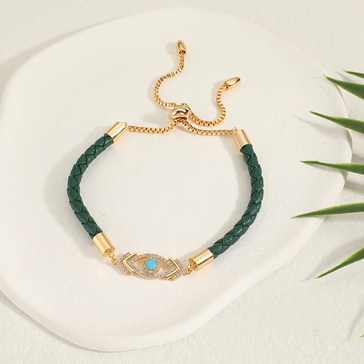 Fashion Women Zircon Eyes Design Bracelet Bangle Simple Colorful Leisure Adjustable Bracelet Leather Rope Women jewelry
Fashion Women Zircon Eyes Design Bracelet Bangle Simple Colorful Leisure Adjustable Bracelet Leather Rope Women jewelry