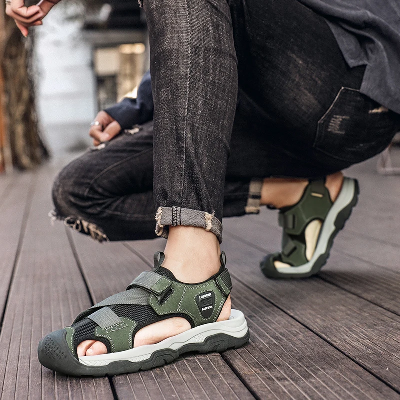 Casual men's summer sandals Comfortable soft bottom style Daily Business Office Beach breathable walking shoes 38-46 Hot selling
Casual men's summer sandals Comfortable soft bottom style Daily Business Office Beach breathable walking shoes 38-46 Hot selling