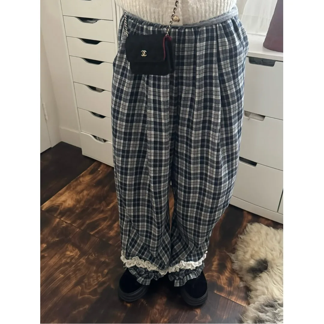 Adorable Plaid Lace Trimmed Wide Leg Pants Loose Fit Elastic Waist Autumn Winter New Arrival Women's Casual Straight Leg Trou...
Adorable Plaid Lace Trimmed Wide Leg Pants Loose Fit Elastic Waist Autumn Winter New Arrival Women's Casual Straight Leg Trou...