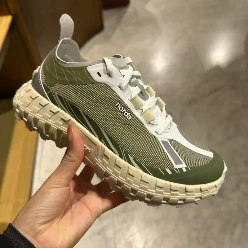 Удобная противоскользящая обувь унисекс для ходьбы и бега, дышащая спортивная повседневная обувь для прогулок и бега по пересеченной местности
Удобная противоскользящая обувь унисекс для ходьбы и бега, дышащая спортивная повседневная обувь для прогулок и бега по пересеченной местности