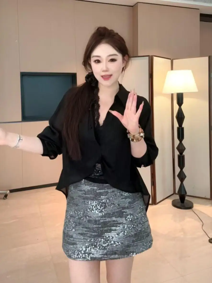 Юбка А-силуэта с пайетками для женщин больших размеров: модная, с высокой талией, из полиэстера, с вышивкой, короткая.
Юбка А-силуэта с пайетками для женщин больших размеров: модная, с высокой талией, из полиэстера, с вышивкой, короткая.