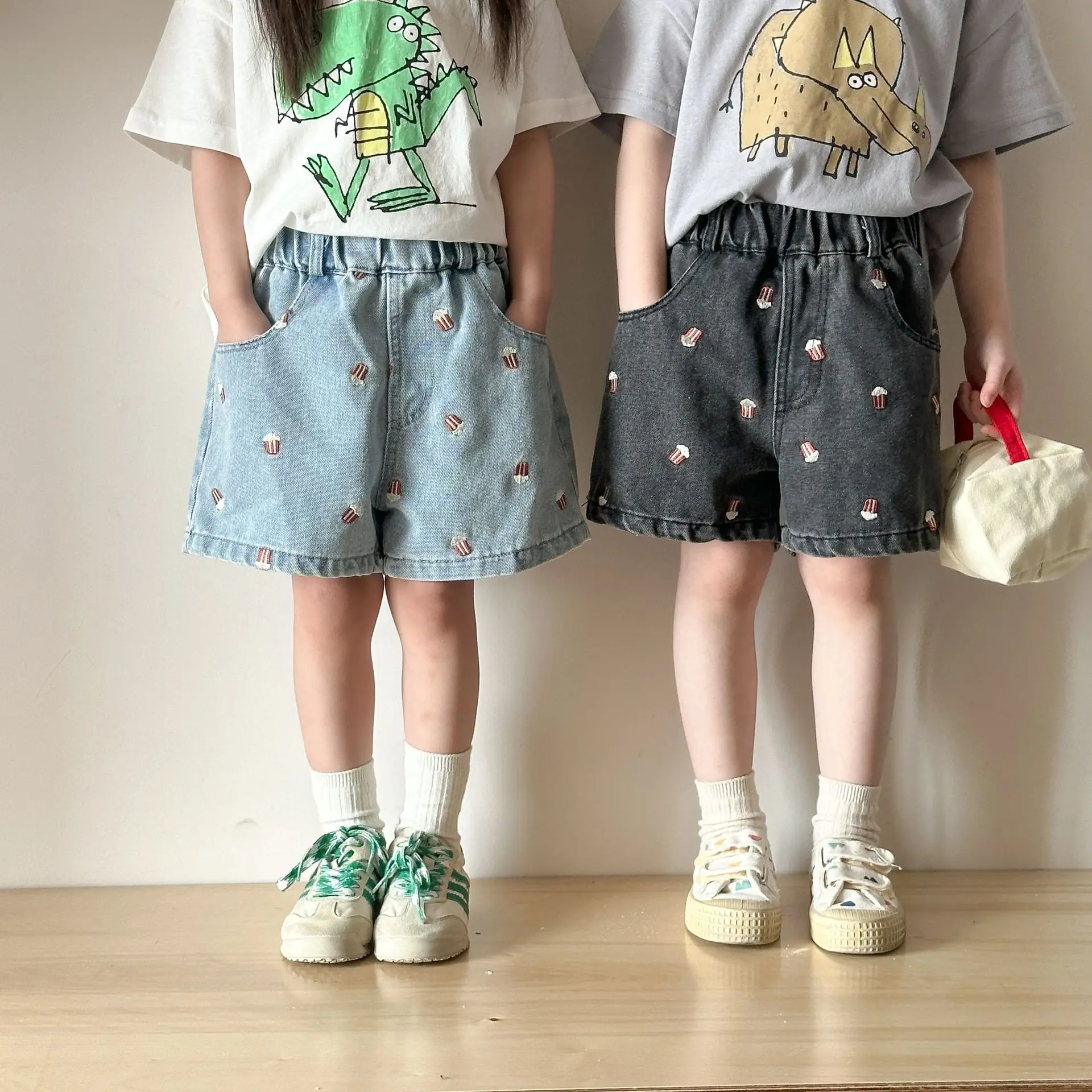 Children's Denim Shorts Embroidered Popcorn Casual Pants 2025 Summer Korean New Kids Baby Boys Girls Loose Jeans Shorts
Children's Denim Shorts Embroidered Popcorn Casual Pants 2025 Summer Korean New Kids Baby Boys Girls Loose Jeans Shorts