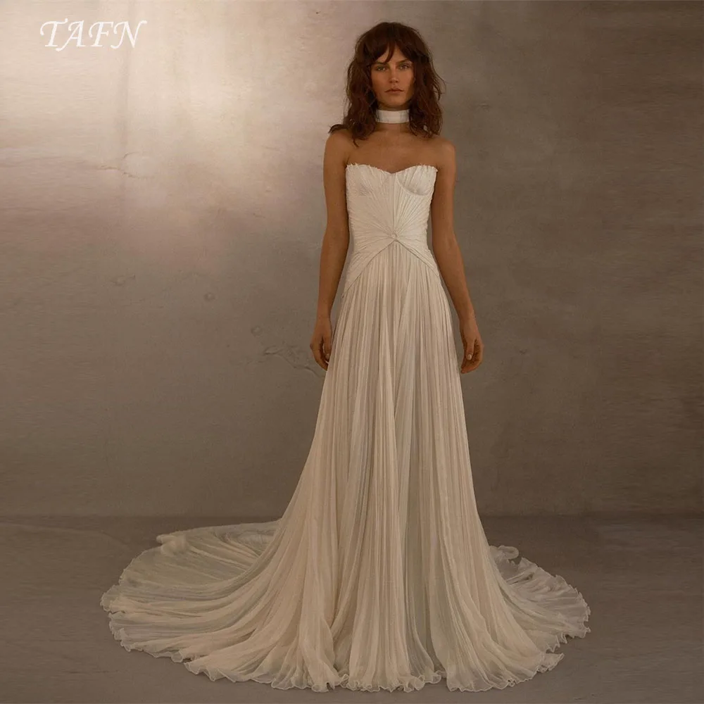 TAFN French Retro Evening Dresses Strapless A-line Draped Long Prom Party Gown Sweep Train robes de soirée
TAFN French Retro Evening Dresses Strapless A-line Draped Long Prom Party Gown Sweep Train robes de soirée