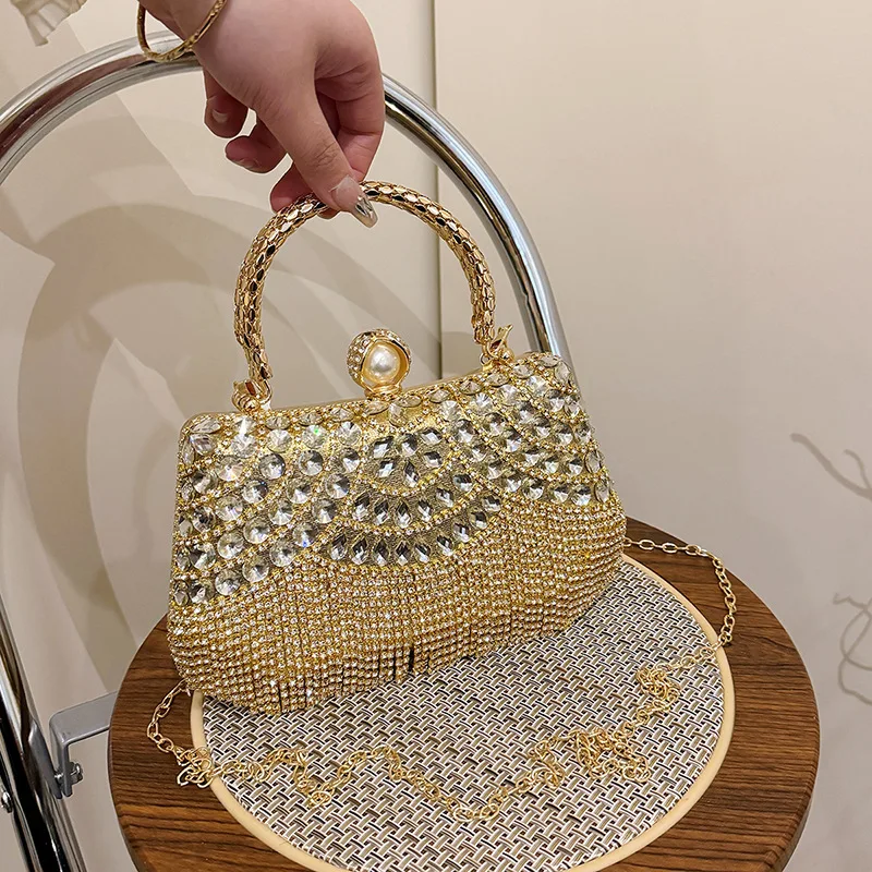 Heart Chain Dinner Bag Diamond Tassel Party Dinner Bag Rhinestone Clutch Bag Banquet Wallet
Heart Chain Dinner Bag Diamond Tassel Party Dinner Bag Rhinestone Clutch Bag Banquet Wallet