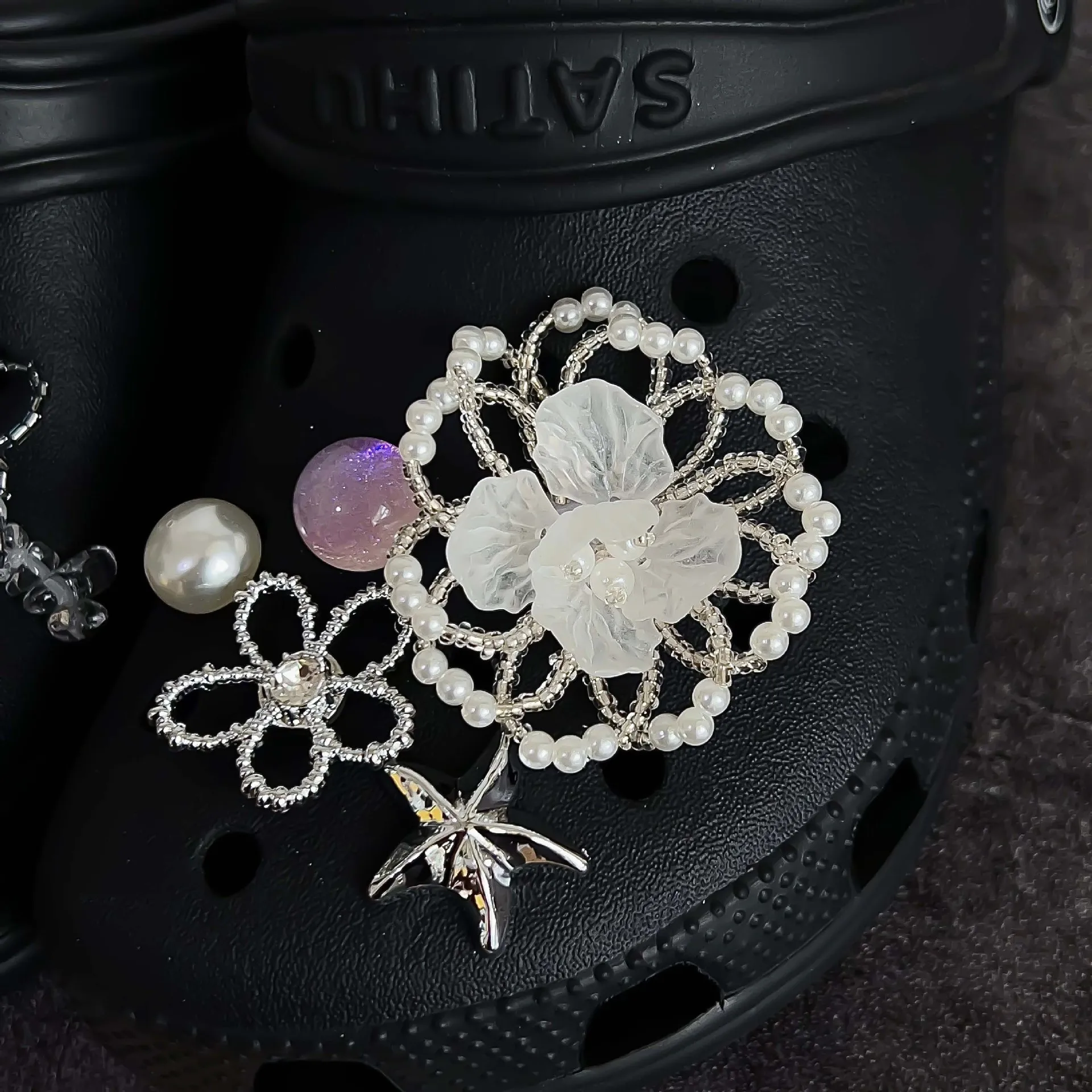 Original Silver Luxury Shoe Charms for Mary Jane Clogs Ballet Shoes Universal Women Shoe Buckles Decor Accessories
Original Silver Luxury Shoe Charms for Mary Jane Clogs Ballet Shoes Universal Women Shoe Buckles Decor Accessories
