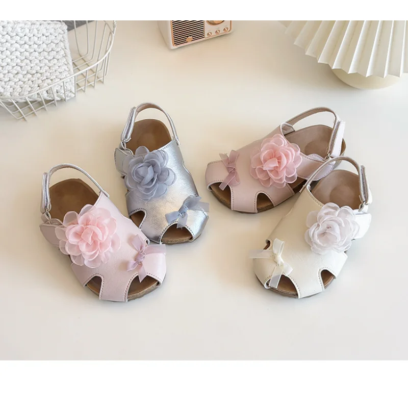 Girls Sandals Children's Birkenstocks Flower Princess Slippers Summer 2025 New Fashion Baby Beach Shoes
Girls Sandals Children's Birkenstocks Flower Princess Slippers Summer 2025 New Fashion Baby Beach Shoes