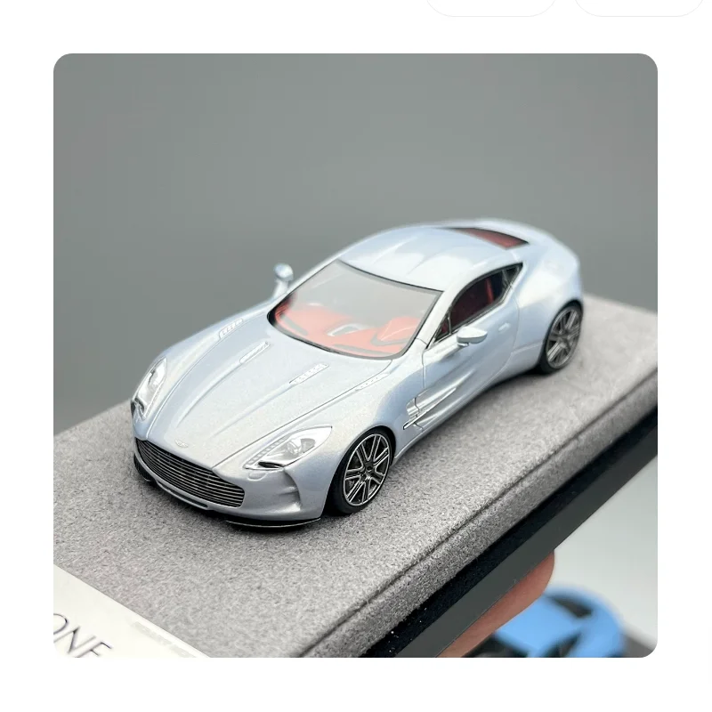 Модель автомобиля Figart 1:64 ONE-77, имитация, из сплава, статическая, коллекционная, игрушка, подарок, сувенир, декор
Модель автомобиля Figart 1:64 ONE-77, имитация, из сплава, статическая, коллекционная, игрушка, подарок, сувенир, декор