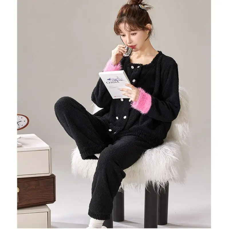 Новинка: Женский домашний костюм из флиса на осень-зиму, черный, с начесом, утепленный, с круглым вырезом, кардиган, комфортная одежда для сна
Новинка: Женский домашний костюм из флиса на осень-зиму, черный, с начесом, утепленный, с круглым вырезом, кардиган, комфортная одежда для сна