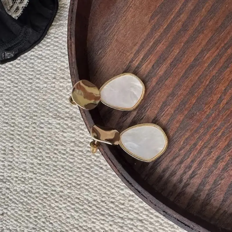 New Creative Water drop heart circle Earrings for women Simple alloy glitter Party Wedding Ear Jewelry
New Creative Water drop heart circle Earrings for women Simple alloy glitter Party Wedding Ear Jewelry