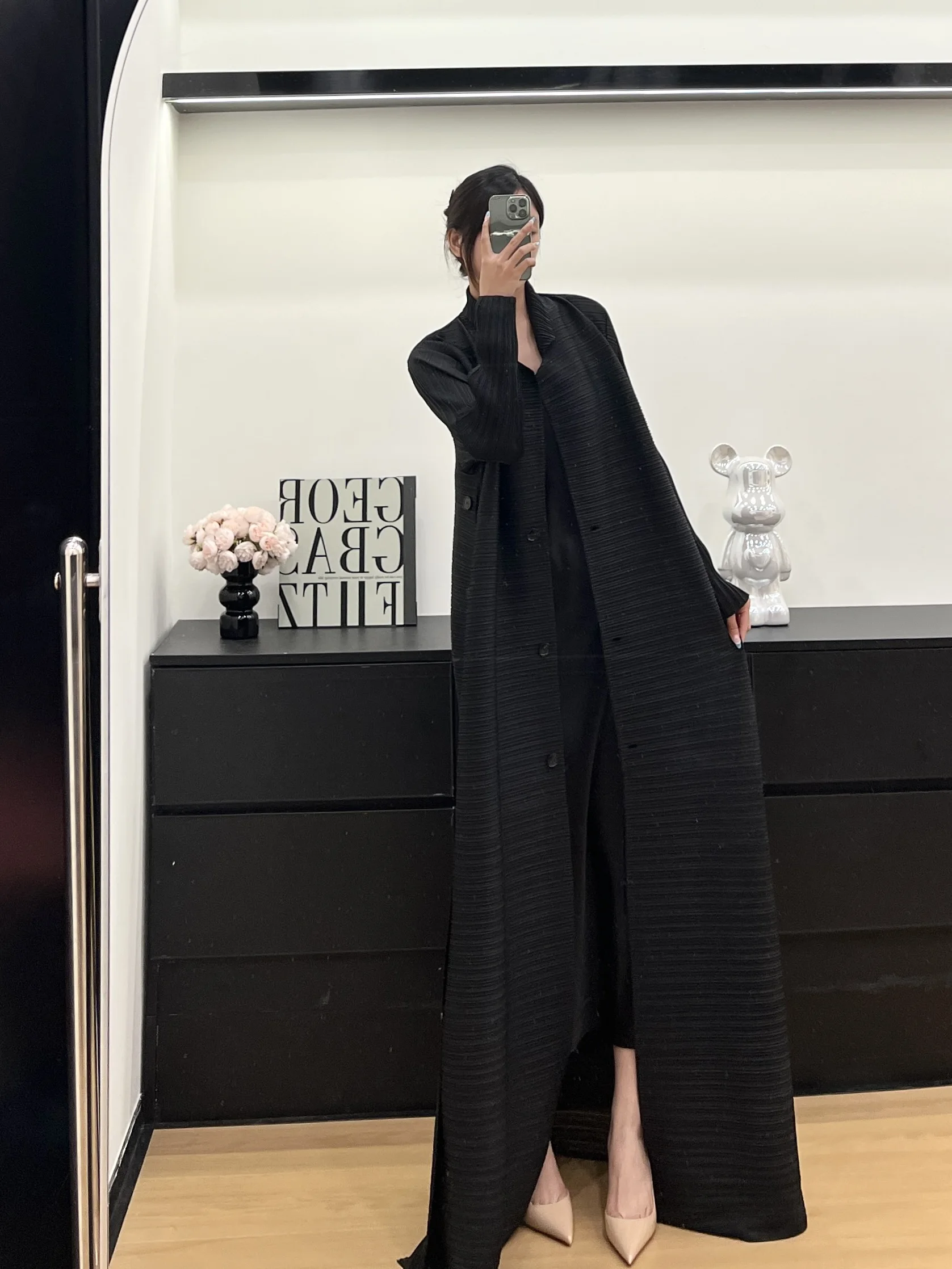 2025 Fashion Casual Premium Feeling Comfortable Loose Clothes Solid Colour Cardigan Long Sleeve Pleated Tie Women's Abaya Miyake
2025 Fashion Casual Premium Feeling Comfortable Loose Clothes Solid Colour Cardigan Long Sleeve Pleated Tie Women's Abaya Miyake