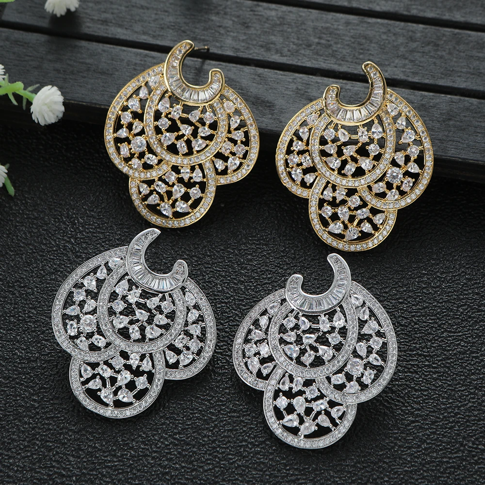 Luxury Waterdrop Hollow Women's Wedding Earrings Cubic Zirconia Dubai Wedding Party Jewelry E1589
Luxury Waterdrop Hollow Women's Wedding Earrings Cubic Zirconia Dubai Wedding Party Jewelry E1589