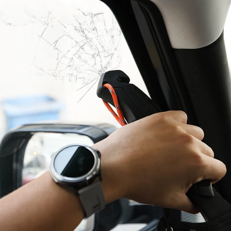 EDC Portable Multi-functional T actical Axe Camping Survival Whistle Household Firewood Splitting Hand Tools
EDC Portable Multi-functional T actical Axe Camping Survival Whistle Household Firewood Splitting Hand Tools