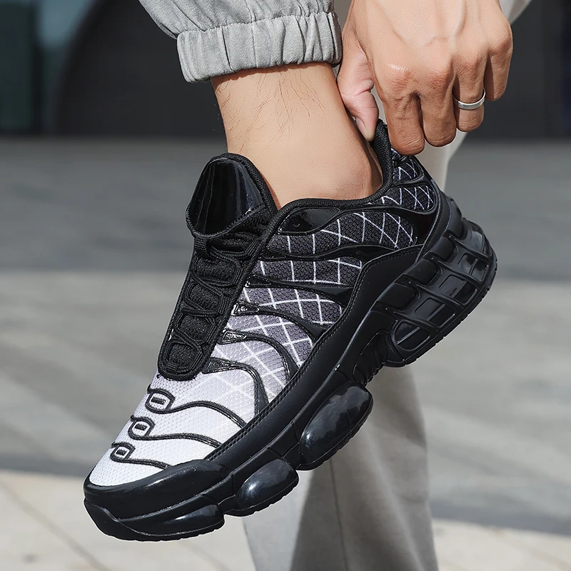 Men's outdoor training sports shoes, breathable and wear-resistant running shoes, lightweight jogging, tennis and walking shoes
Men's outdoor training sports shoes, breathable and wear-resistant running shoes, lightweight jogging, tennis and walking shoes
