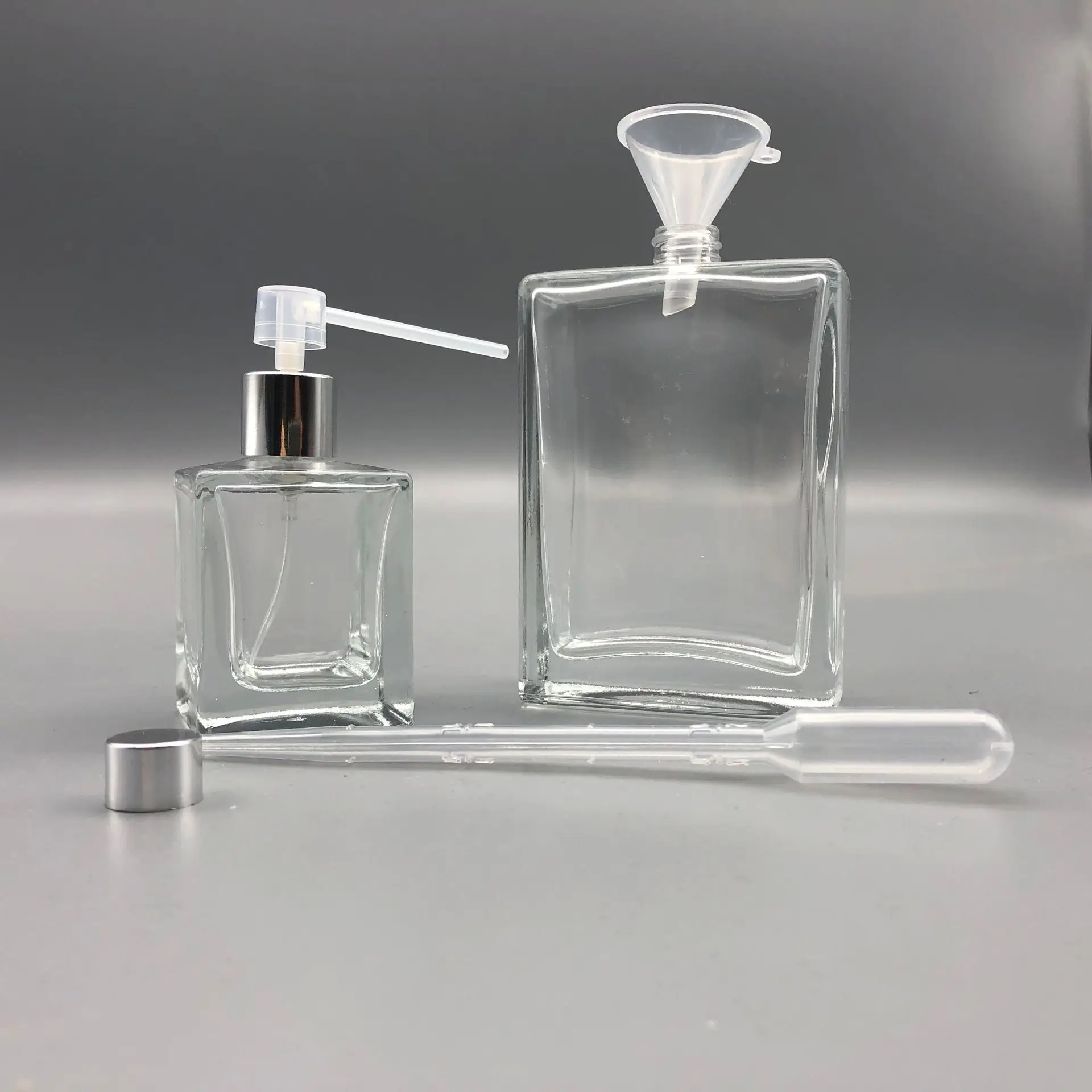 Trending Perfume Transfer Pump / Mini Funnel / 3ml Graduated Dropper, Leak-Proof Refill Accessory for DIY Fragrance
Trending Perfume Transfer Pump / Mini Funnel / 3ml Graduated Dropper, Leak-Proof Refill Accessory for DIY Fragrance