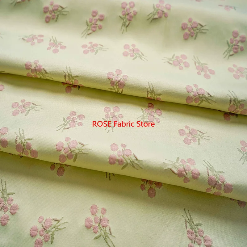 1-метровая кремово-желтая розовая маленькая цветочная пряжа, окрашенная жаккардовая ткань, женское весенне-осеннее милое платье, ткань для самостоятельного изготовления
1-метровая кремово-желтая розовая маленькая цветочная пряжа, окрашенная жаккардовая ткань, женское весенне-осеннее милое платье, ткань для самостоятельного изготовления