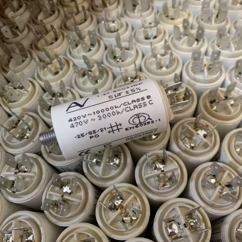 Оригинальный пусковой пленочный конденсатор двигателя ARCOTRONICS AV 1.27.6CC3 MKP 5uF470VAC, 5 шт.
Оригинальный пусковой пленочный конденсатор двигателя ARCOTRONICS AV 1.27.6CC3 MKP 5uF470VAC, 5 шт.
