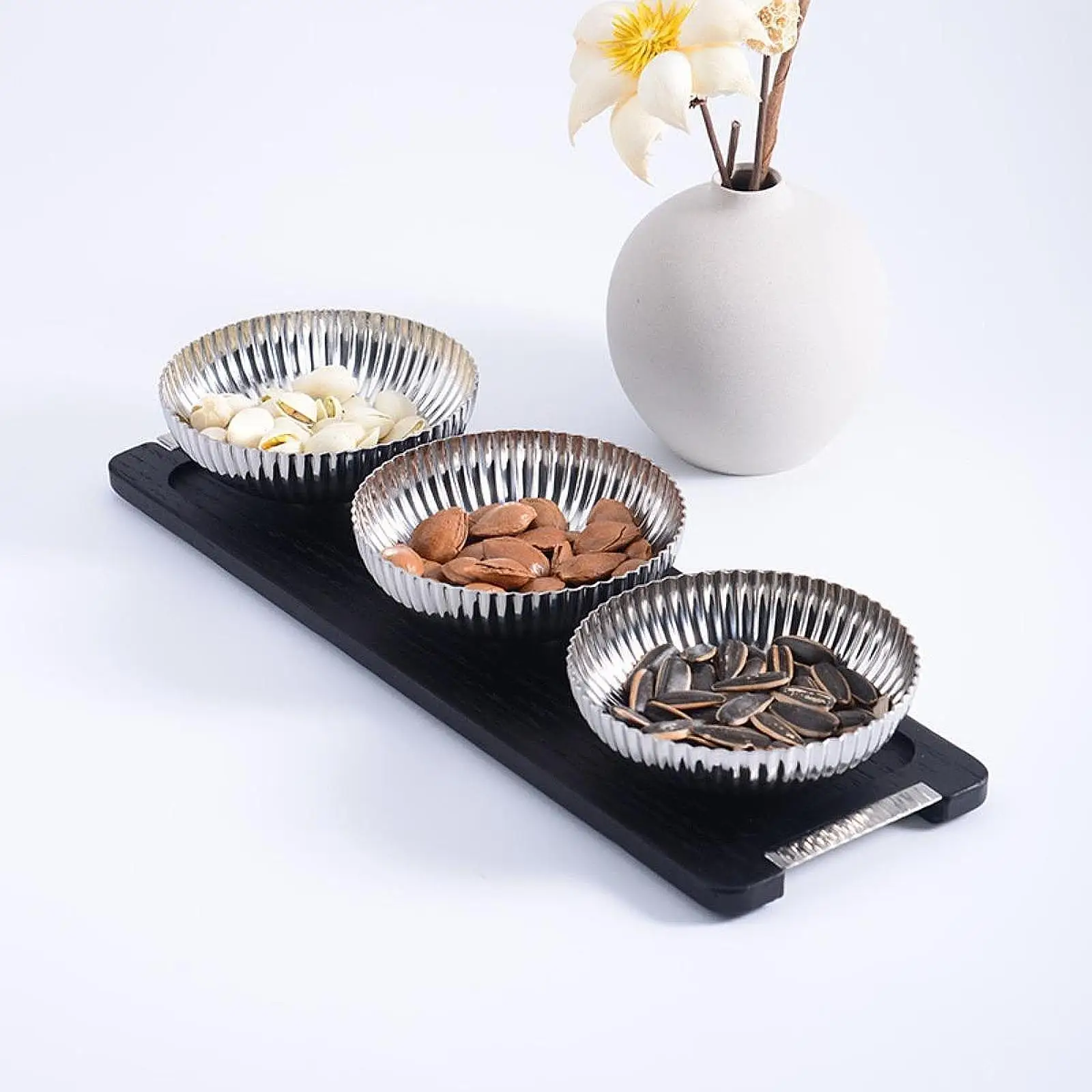 Snack Bowl Set 3 Bowl Set with Tray Sauces Condiment Dipping Holder Candy Versatile Appetizers Bowl with Tray
Snack Bowl Set 3 Bowl Set with Tray Sauces Condiment Dipping Holder Candy Versatile Appetizers Bowl with Tray