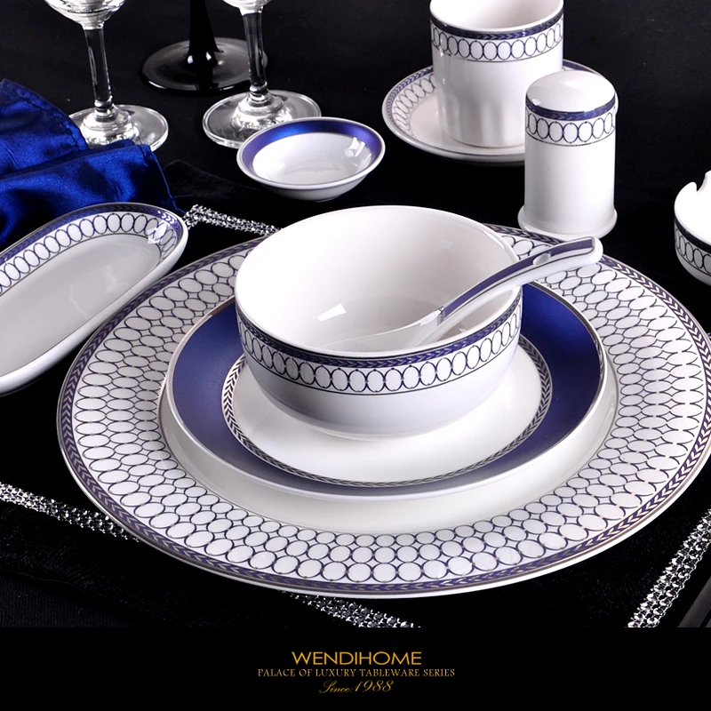 Elegant European Ceramic Diningware Hotel Banquet Plate Soup Course Dish Decorative Plate 10 Inch Handmade Gold Rimmed Bone C...
Elegant European Ceramic Diningware Hotel Banquet Plate Soup Course Dish Decorative Plate 10 Inch Handmade Gold Rimmed Bone C...