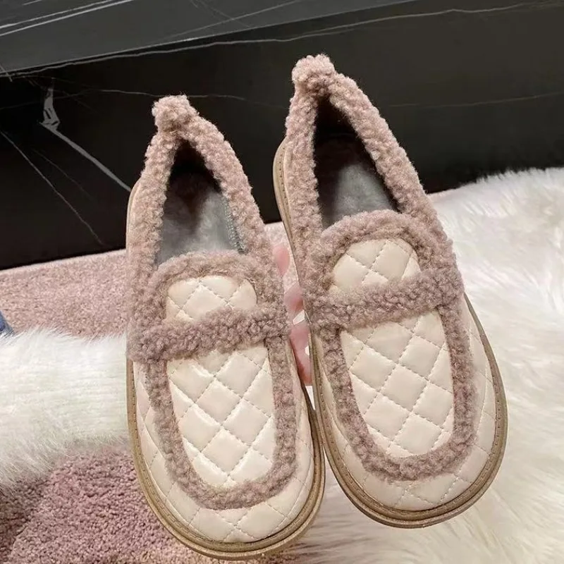 Trendy Flat Cotton Shoes 2024 Winter New Warm Comfortable Cotton Shoes Anti Slip Versatile Simple Casual Women's Shoes Platform
Trendy Flat Cotton Shoes 2024 Winter New Warm Comfortable Cotton Shoes Anti Slip Versatile Simple Casual Women's Shoes Platform