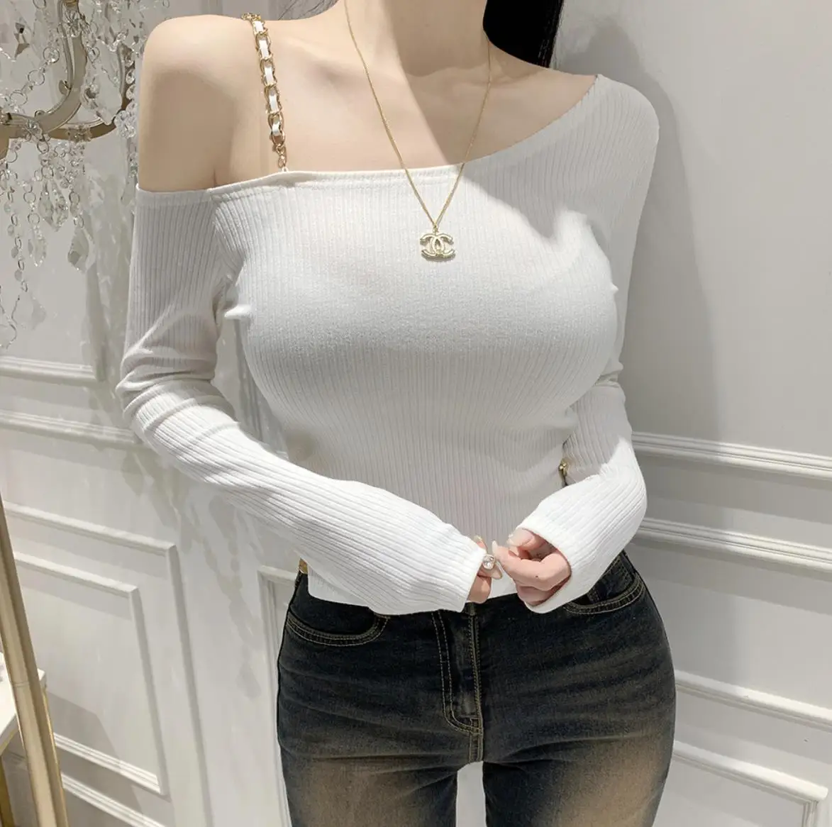 51STUDIO Sexy Shoulder Bared Long Sleeve Bodycon T-Shirt Pure Color Waist Exposure Top Simple Match All round Women's Tee
51STUDIO Sexy Shoulder Bared Long Sleeve Bodycon T-Shirt Pure Color Waist Exposure Top Simple Match All round Women's Tee