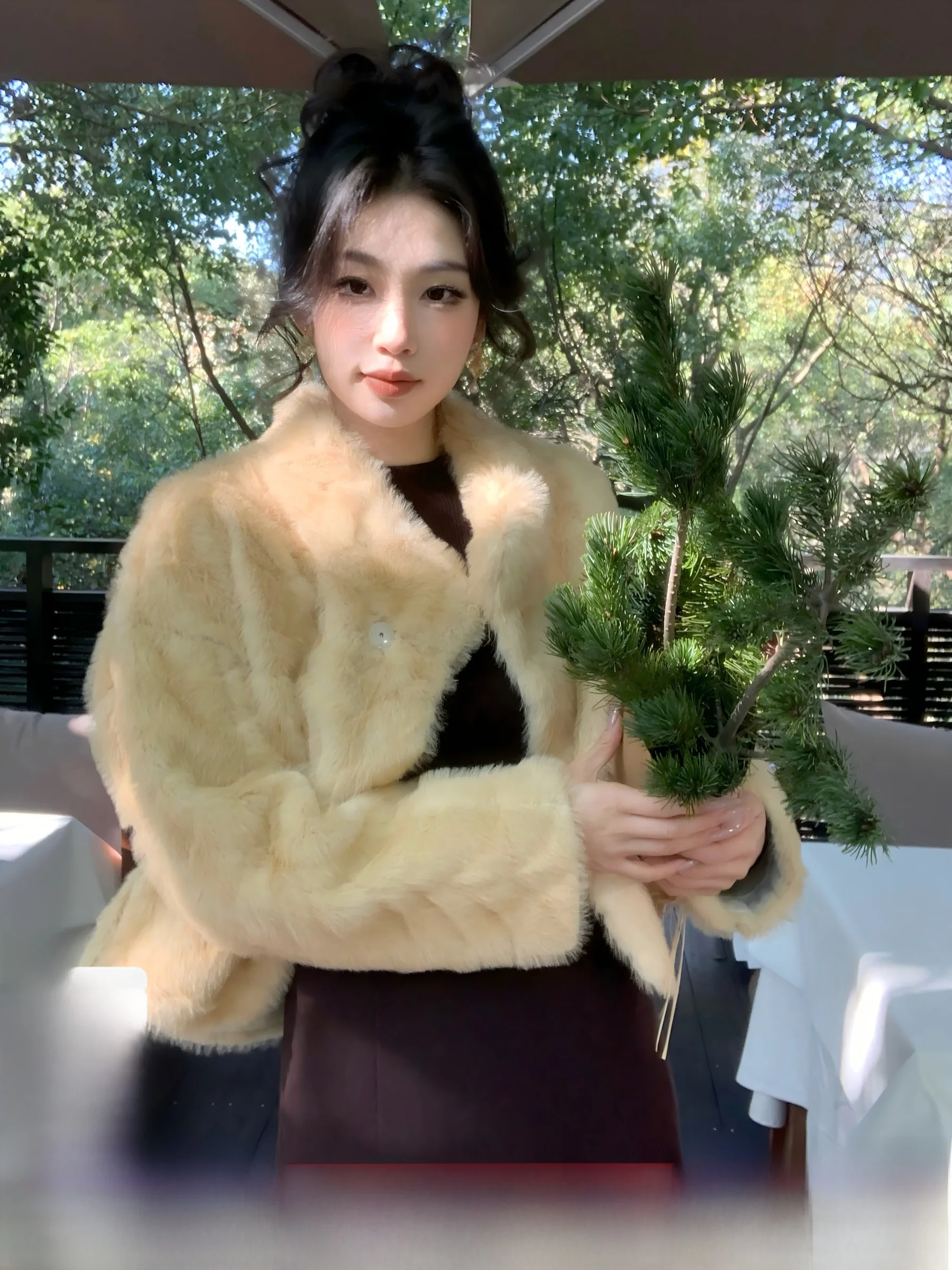 SYT Ретро-пальто из искусственного меха для женщин: модное, универсальное, теплое, осенне-зимнее, для повседневной носки
SYT Ретро-пальто из искусственного меха для женщин: модное, универсальное, теплое, осенне-зимнее, для повседневной носки